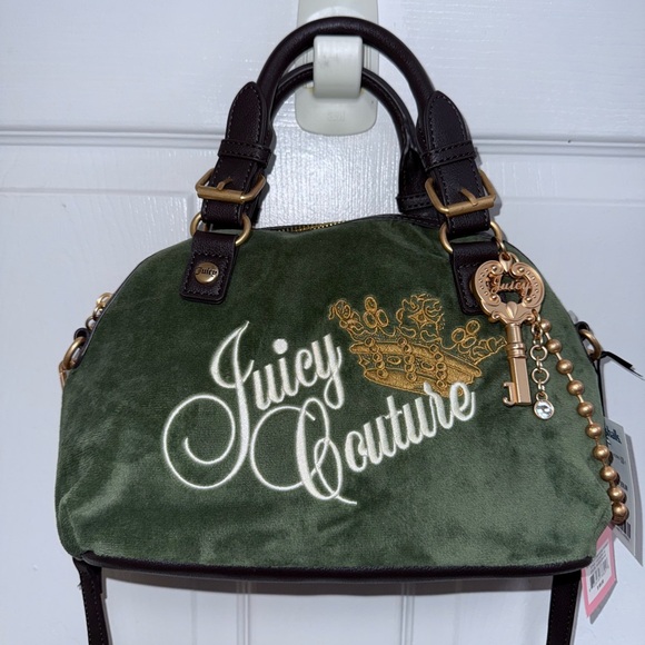 NWT Juicy Couture “Key to Juicy” Dome Satchel Crossbody in Super Greens - Picture 1 of 5
